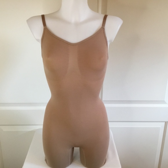 Women’s Full Body Shapewear With Butt Lifter And Thigh Slimmer - Picture 4 of 8